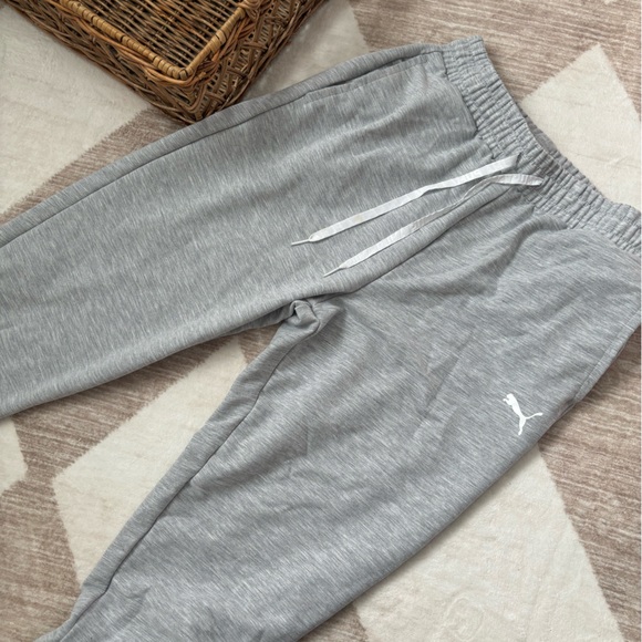Gray Puma size small joggers - Picture 3 of 7